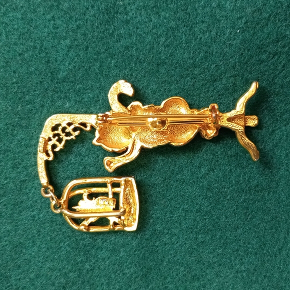 Vintage J J Cat with bird age Brooch - Picture 2 of 3